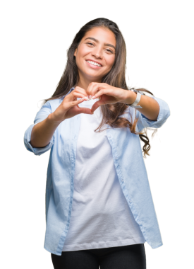 Güzel gülümseyen genç bir kadının portresi şeffaf bir arkaplanda el hareketi gösteriyor. 