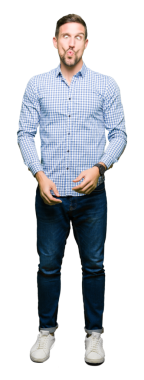 Yakışıklı bir gencin portresi şeffaf arka planda somurtuyor. 