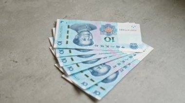 Çin Yuan banknotları, Çin 'den gelen banknotların detaylı tasarımlarını sergiliyor..