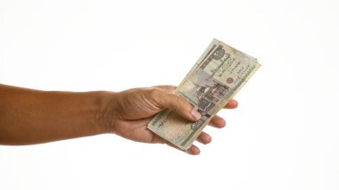 İzole edilmiş beyaz arkaplan üzerinde el ele tutuşma Mısır pound para birimi