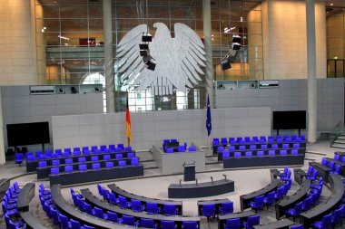 Berlin 'deki Bundestag Odası, Alman parlamentosunun merkezi.