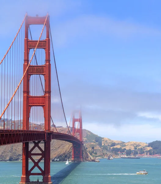 Golden Gate Bridge Tung San Francisco California — стокове фото