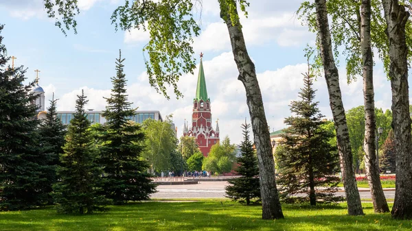 Troizkaja Turm Und Park Moskauer Kreml — Stockfoto