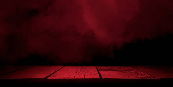 Ξύλινο Τραπέζι Μαύρο Τοίχο Σκούρο Κόκκινο Φόντο Δωμάτιο Για Προϊόν — Φωτογραφία Αρχείου