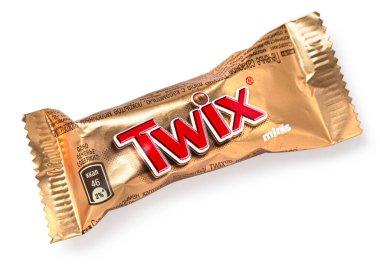 Anapa, Rusya - 10 Aralık 2022 Twix çikolatası. Stüdyo görüntüsü, beyaz arkaplanda izole