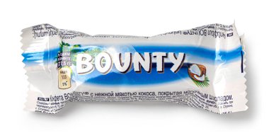 Anapa, Rusya - 10 Aralık 2022 Ödül çikolatası. Stüdyo görüntüsü, beyaz arkaplanda izole