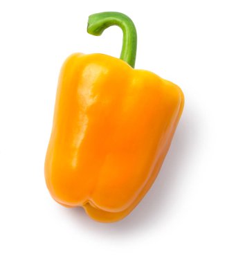 Beyaz arka planda izole edilmiş taze sarı tatlı biber..