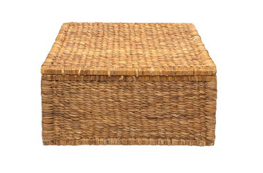 Hasır kutu kırpma yolu ile beyaz arkaplan ön görünümü izole