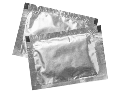 Şeffaf arkaplanda izole edilmiş alüminyum çanta