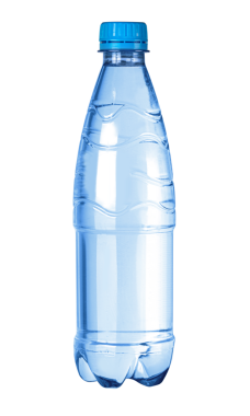 Plastik su şişeleri üzerinde beyaz izole