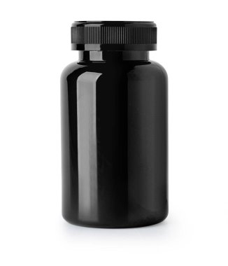 Kırpma yolu olan beyaz bir zemin üzerinde siyah plastik şişe