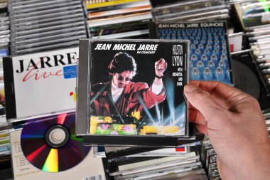 NETHERLANDS - JANUARY 2025: CD kaydı: Jean Michel Jarre - In Concert / Houston-Lyon, 1987 'de Fransız elektronik müzik bestecisi Jean-Michel Jarre tarafından bir koleksiyon fuarında satışa sunuldu.