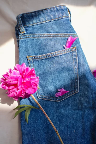 Beautiful Pink Peony Flower Jeans Fashionable Concept — Stock Photo, Image