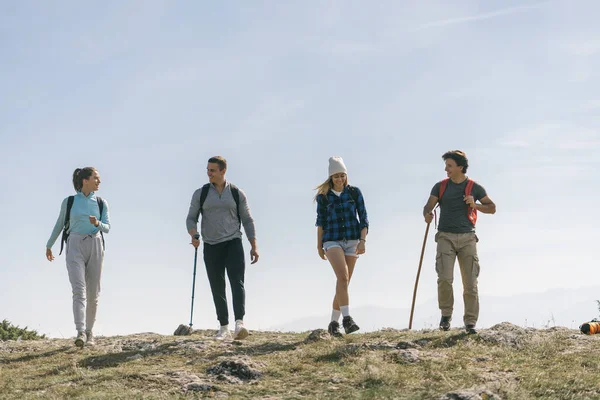 Young Happy Beautiful Hikers Having Fun Conversation While Walking Top —  Fotos de Stock