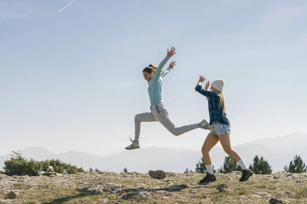Two Happy Female Hikers Top Mountain — Photo