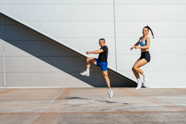 Fit Couple Moving Jumping Stretching Warming Bodies Training Beautiful Sunny —  Fotos de Stock