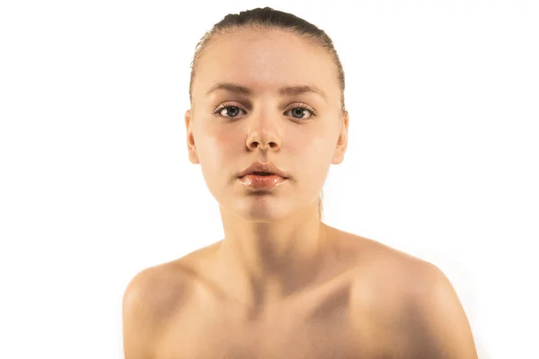 Ett Närbild Foto Härlig Flicka Med Färska Blanka Läppar Makeup — Stockfoto