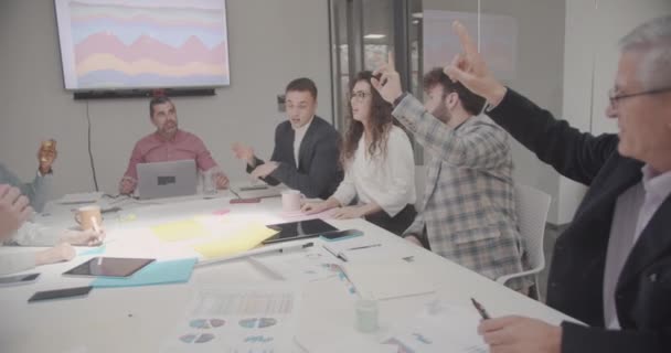 Colleagues Voting Raising Hands Idea Presented Meeting Room Office Diverse — Vídeo de stock