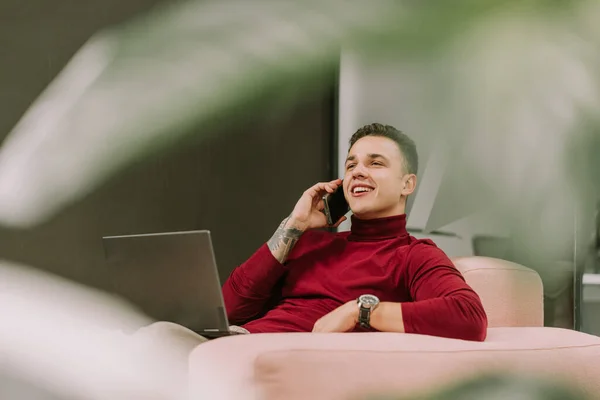 Happy Overjoyed Male Business Person Having Phone Call His Business — Stockfoto