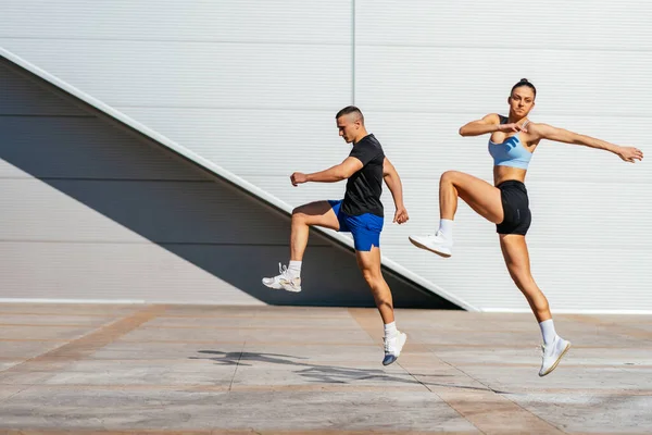 Fit Couple Moving Jumping Stretching Warming Bodies Training Beautiful Sunny — Photo