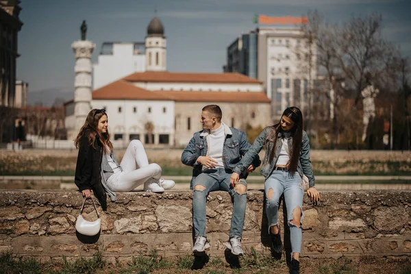 Three Awesome Friends Hanging Out Together While Sitting Next River — Stock Photo, Image