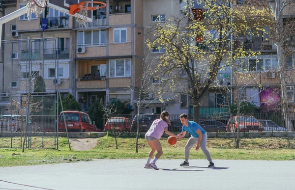 Beautiful Fit Sports Couple Playing Basketball Boyfriend Girlfriend — Stock Photo, Image