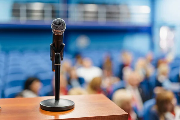 Close Shot Microphone Conference Hall — Stock Photo, Image