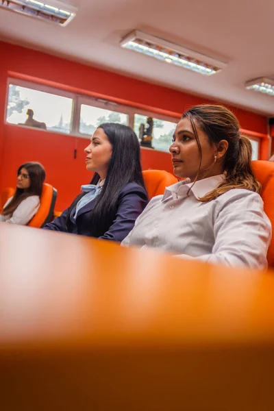Two University Students Sitting Front Row Conference Room — Stock Photo, Image
