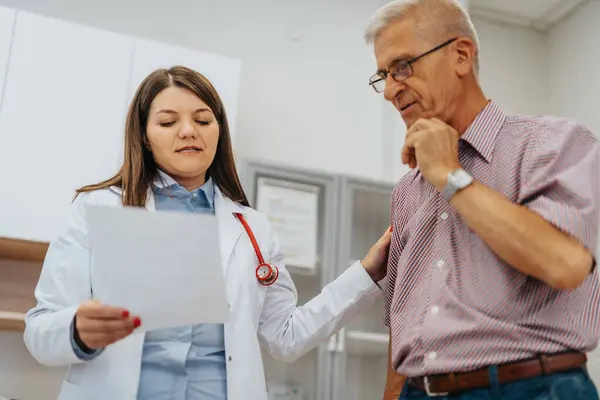 Clinical Office Doctor Analyzes Ray Film Diagnose Care Elderly Patient — Stock Photo, Image