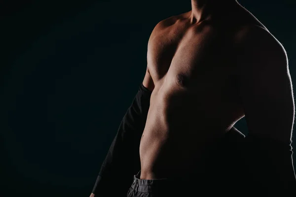 Atleta Masculino Confiante Mostrando Progresso Muscular Silhueta Estúdio — Fotografia de Stock