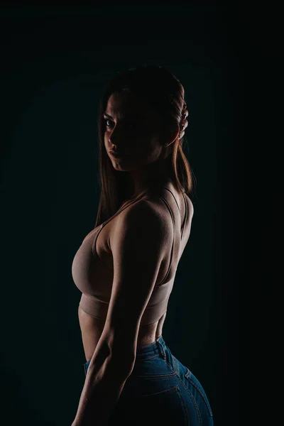 Donna Forma Sicura Che Mostra Una Trasformazione Progressiva Del Corpo — Foto Stock