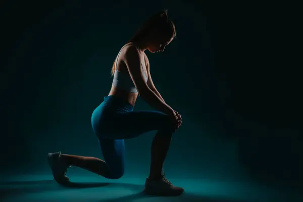 Modello Fitness Femminile Sicuro Potente Trasformazione Del Corpo Risultati — Foto Stock