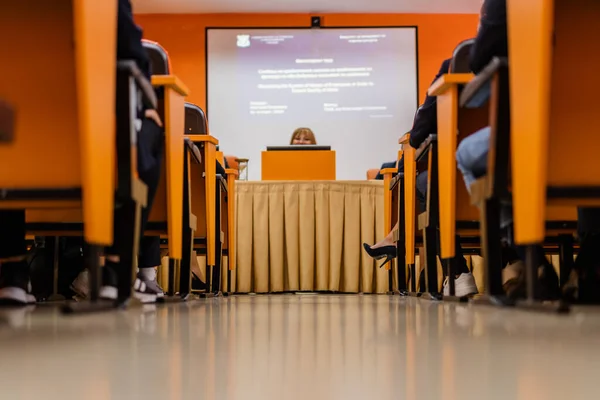 Worms Eye View Professor Giving Lecture Small Classroom — Stock Photo, Image