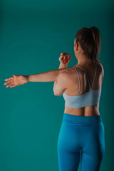 Confident Fit Girl Exercising Studio Stretching Doing Body Exercises Achieve — Stock Photo, Image