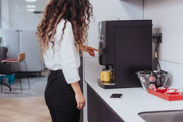 Young Curly Haired Female Employee Pouring Hot Water Dispenser Preparing — Stock Photo, Image