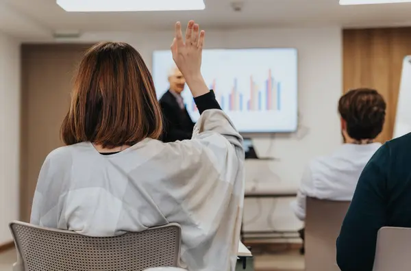 Female Employee Raising Hand Ask Question Seminar Modern Boardroom Copy — Stock Photo, Image