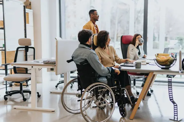 Handicapped Male Employees Sitting Wheelchair Discussing His Teammates Meeting Gathered — Stock Photo, Image