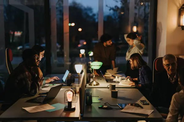Diverse Professionals Working Late Night Office Innovate Collaborate Strategize Business — Stock Photo, Image