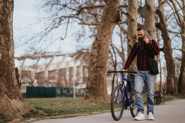 Bearded Businessman Casual Attire Talking Phone While Walking His Bicycle — Stock Photo, Image