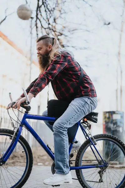 Modern Entrepreneur Blue Bike Urban Environment Showcasing Eco Friendly Commuting — Stock Photo, Image