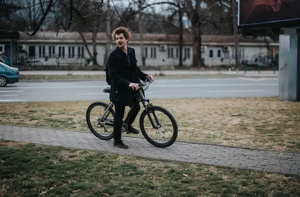 Smartly Dressed Young Businessman His Bicycle Outdoors Illustrating Eco Friendly — Stock Photo, Image