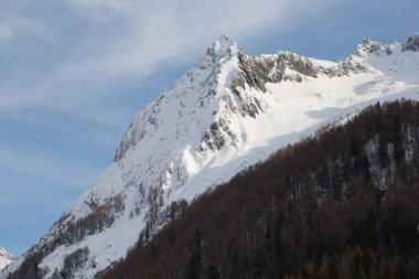 Vedrette di Ries-Aurina Doğal Parkı 'nda Dolomitlerin Kış Manzarası, Güney Tyrol, İtalya