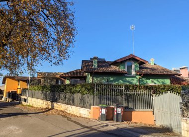 Monterotondo, İtalya - 2 Şubat 2023: Roma 'nın başkenti Monterotondo şehri, Sabina kırsal tepeleri, İtalya