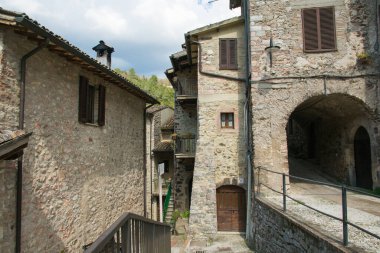 Valnerina, Umbria, İtalya 'daki Scheggino kasabasının eski merkezi