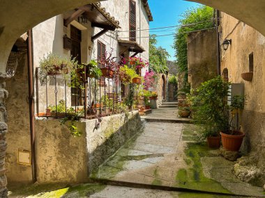 Umbria İtalya 'daki Stifone ortaçağ köyüne güzel bir bakış