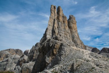 Meşhur Vajolet Kulelerinin güzel İtalyan manzarası, Alto Adige, İtalya 'daki dolomitlerin manzarası
