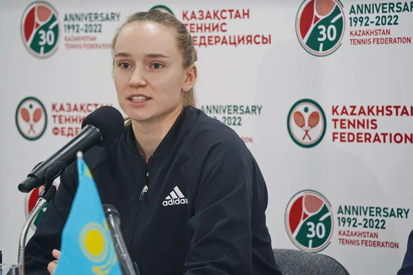 Almaty Kazachstan 2022 Konferencja Prasowa Kazachskiej Atletki Eleny Rybakiny Zwycięzca — Zdjęcie stockowe