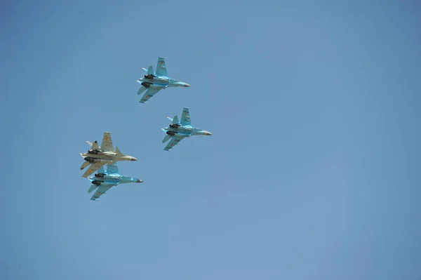 Almaty Cazaquistão 2016 Turnos Combatentes Aviação Militar Cazaque Durante Desfile — Fotografia de Stock