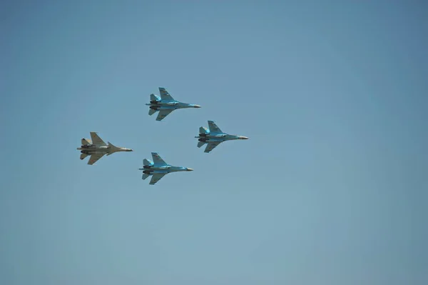 Almaty Kazachstan 2016 Draaien Van Strijders Van Kazachse Militaire Luchtvaart — Stockfoto