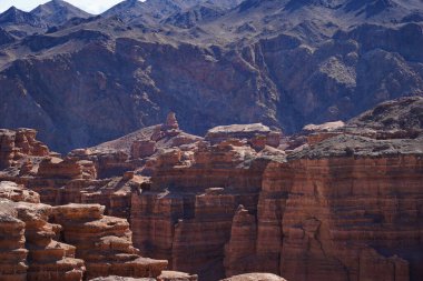 Charyn Kanyonu. Kaleler Vadisi. Ulusal Doğa Parkı.